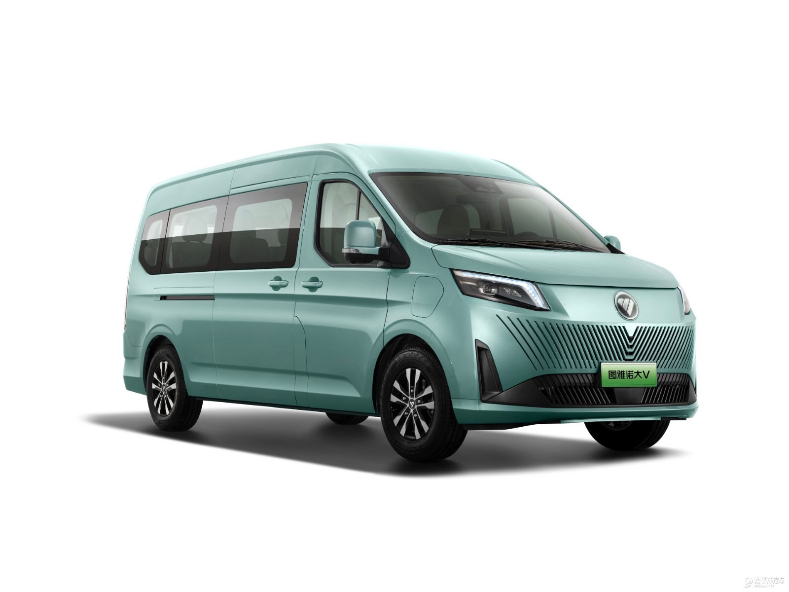 圖雅諾大V新能源2024款 引領(lǐng)營運小客綠色出行新篇章