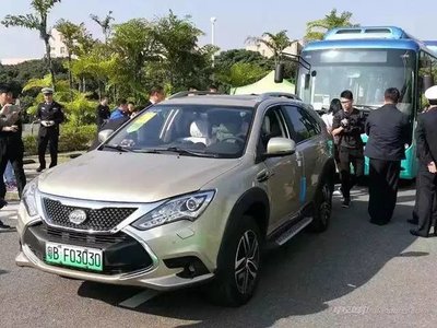 白綠色新車牌 新能源汽車牌照迎來全新換發時代